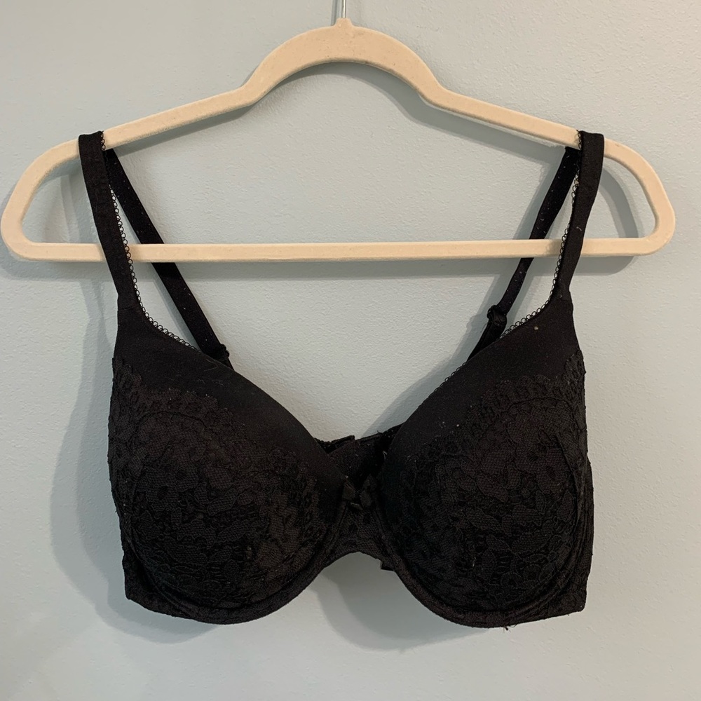black perfect coverage Body by Victoria lace bra